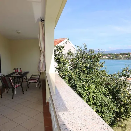 In - Insel Krk 13592 Šilo